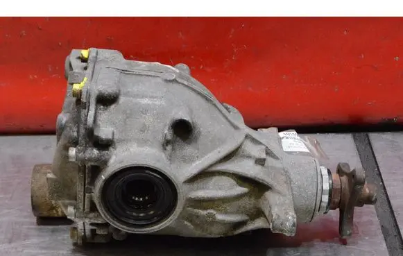 BMW 7 F01 F02 F03 F04 Rear differential 7630824