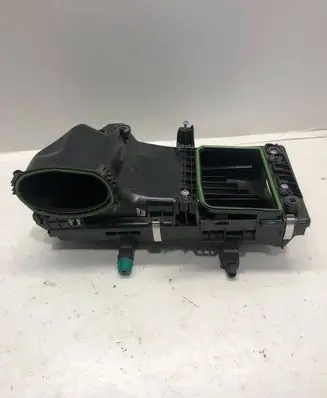 Mercedes-Benz C W206 Air filter box A6540902501