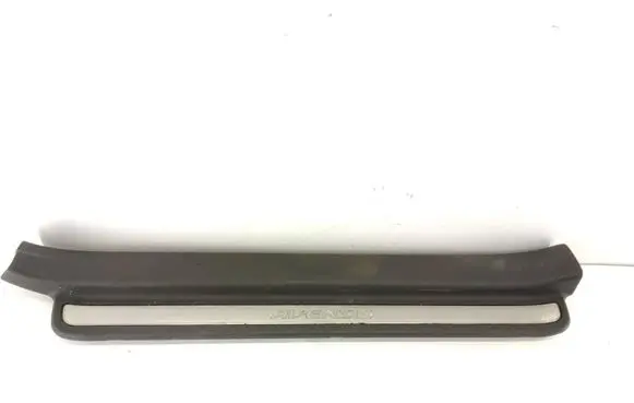 Toyota Avensis T250 Front sill trim cover 6791305050