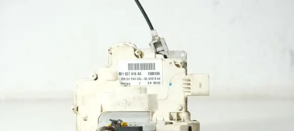 Audi A4 S4 B7 8E 8H Front door lock 8E1837016AA