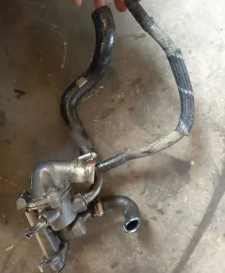 Nissan Primera Thermostat housing 110612f000