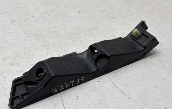 KIA Sportage Front bumper mounting bracket 86516F1000 86514F1000