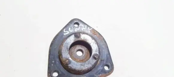 Nissan Sunny Coil spring mount 