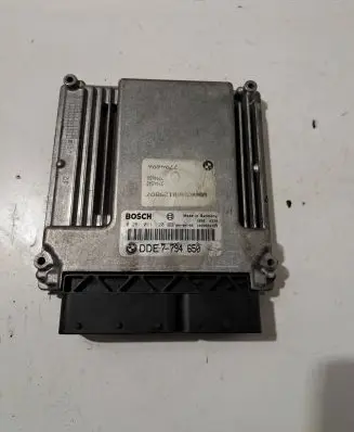 BMW 5 E60 E61 Engine control unit/module 0281011120 7794650 1039S04709
