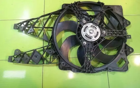 Fiat Punto (199) Fan set 871300600 DP184