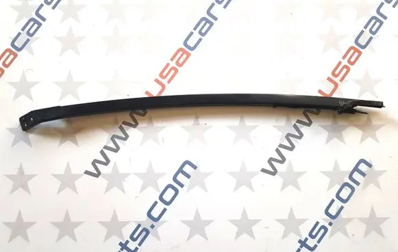 Subaru Forester SJ Rear door windshield rail 62240SG010