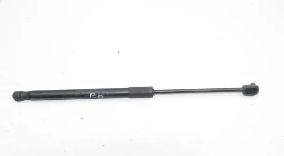 Maserati Ghibli Front bonnet/hood damper/strut 670008872