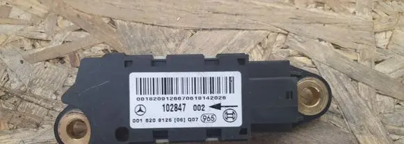 Mercedes-Benz CLS C219 Airbag deployment crash/impact sensor 0018209126