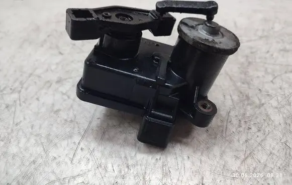 Mercedes-Benz ML W164 Intake manifold valve actuator/motor A6421500594