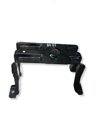 Audi A4 S4 B8 8K Spare wheel mounting bracket 8K0802715A