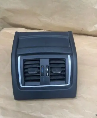 BMW 4 F36 Gran coupe Rear air vent grill 9218908