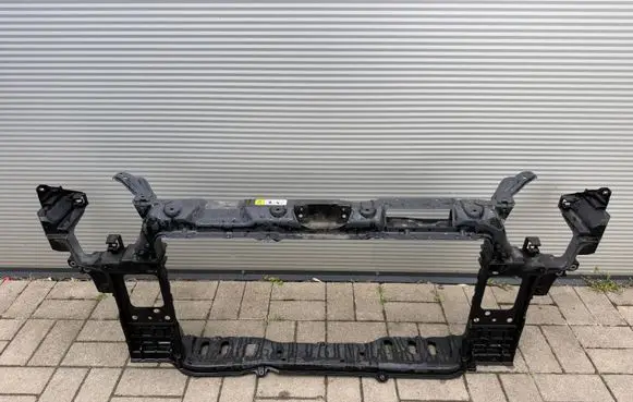 Hyundai i30 Radiator support slam panel 64101A6000