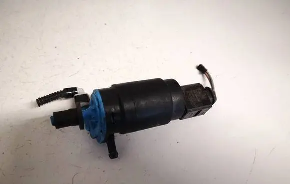 Mercedes-Benz A W169 Windscreen/windshield washer pump 2108691021