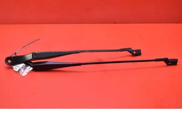 Peugeot 308 Front wiper blade arm 9677256180