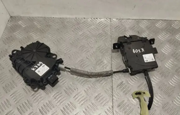 Jaguar XE Tailgate/trunk/boot lock/catch/latch 442A66AE