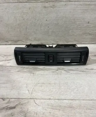 BMW 1 F20 F21 Dash center air vent grill 9205357 507891