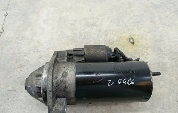 Audi A4 S4 B7 8E 8H Starter motor 