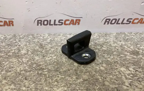 Mercedes-Benz E W211 Rear door lock loop/hook striker A2037200004