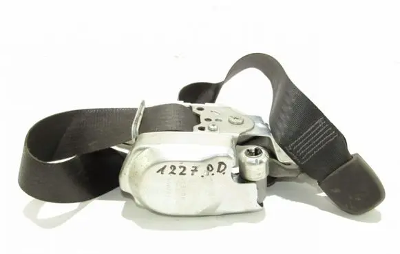 Nissan Pathfinder R51 Front seatbelt L153004