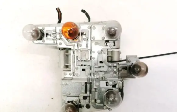 Volvo S40 Tail light bulb cover holder