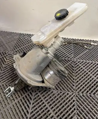 Tesla Model 3 Brake booster 104467100E