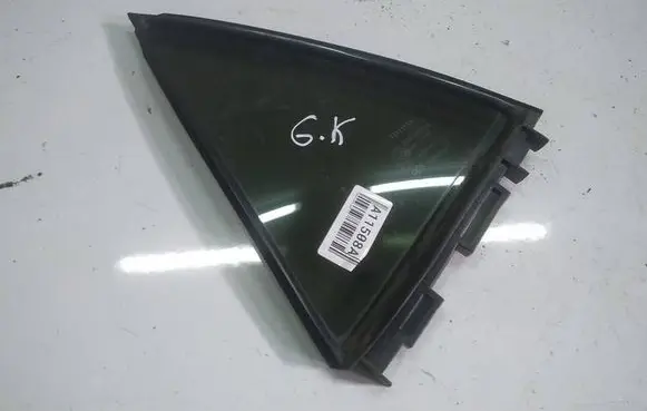 Toyota Auris 150 Rear vent window glass AS2