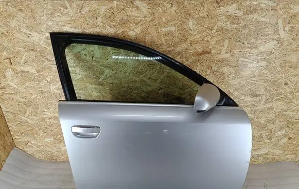 Audi A6 S6 C6 4F Front door