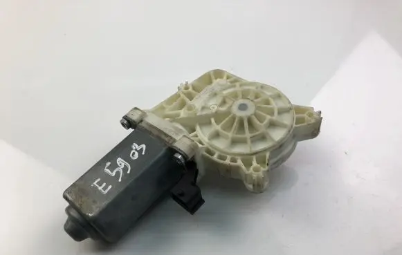 BMW 1 E81 E87 Front door window regulator motor 16605310