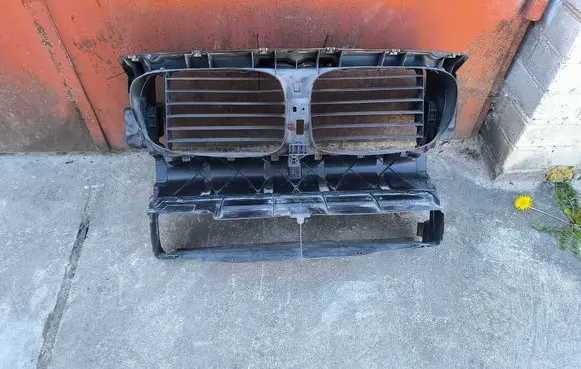 BMW 7 F01 F02 F03 F04 Radiator support slam panel 7183854 000105287 56450865