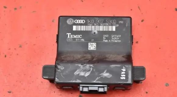 Audi A3 S3 8P Engine control unit/module ECU 1K0907530D