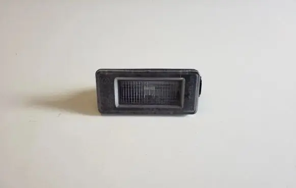 Nissan Qashqai J12 Number plate light 265108990E