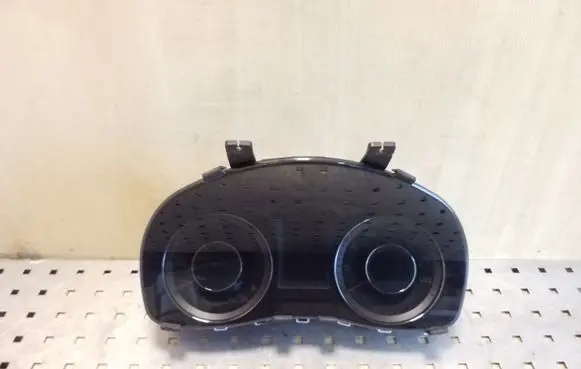 Hyundai i40 Speedometer (instrument cluster) 940033Z050 11001784020H 1161601230