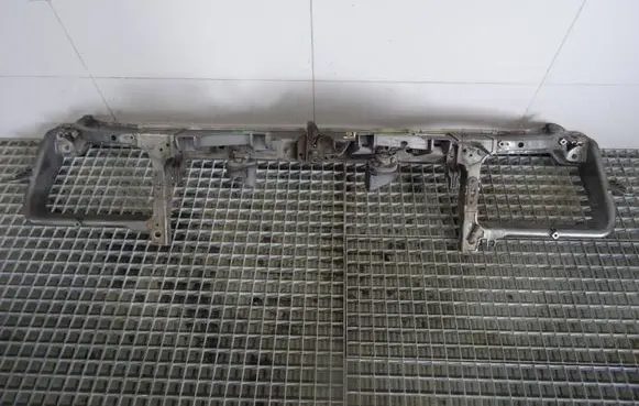 Chrysler 300 - 300C Front bumper support beam