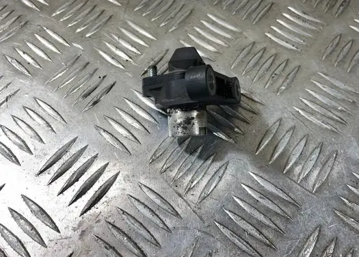 Volvo XC70 Crankshaft position sensor 30637803
