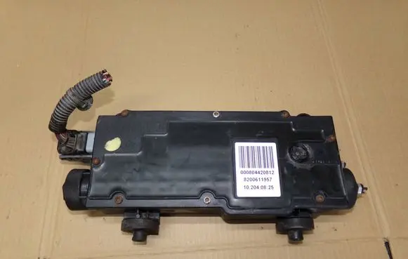 Renault Espace IV Hand brake control module 8200611957
