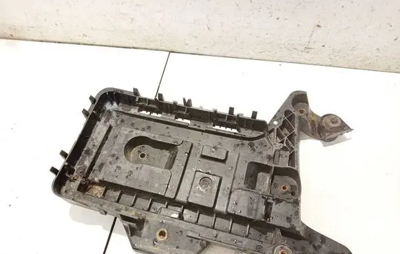 Volkswagen Golf V Battery box tray 1K0915333 1K0915333C