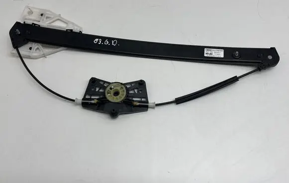Audi Q3 F3 Rear window lifting mechanism without motor 83A839462