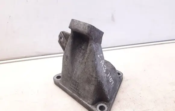 Audi A4 S4 B6 8E 8H Engine mounting bracket 4B0199308
