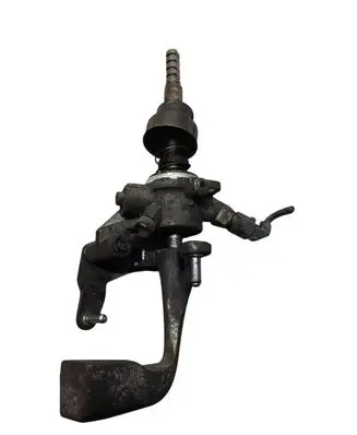 Volkswagen Golf IV Gear selector/shifter in gearbox 1J0711051D