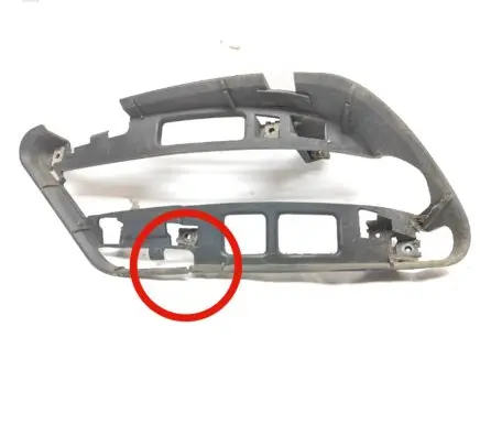 Mercedes-Benz C W204 Fog light bracket A2048852814