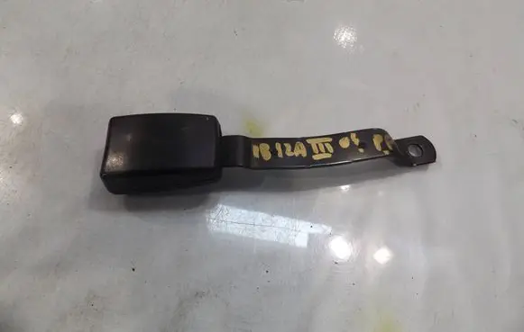 Seat Ibiza III (6L) Front seatbelt