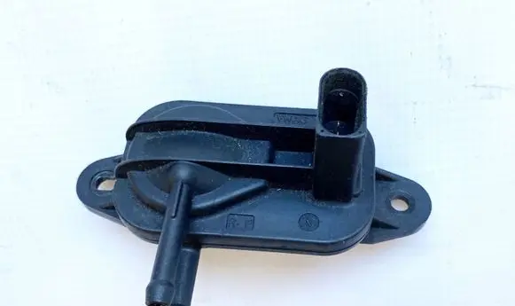Volkswagen Crafter Air pressure sensor 03G906051
