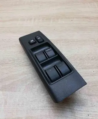 Toyota Corolla Verso AR10 Electric window control switch 848200F010