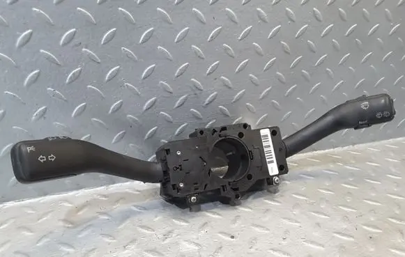 Skoda Fabia Mk1 (6Y) Indicator stalk 4B0953503H