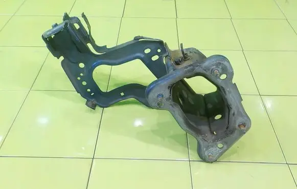 Volvo C30 Front side member PRZOD 16AB94