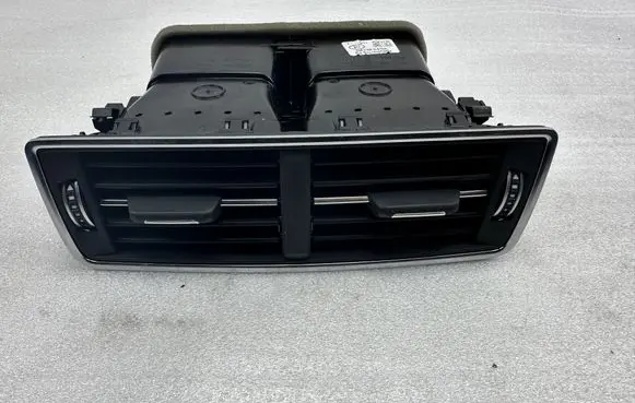 Rear air vent grill