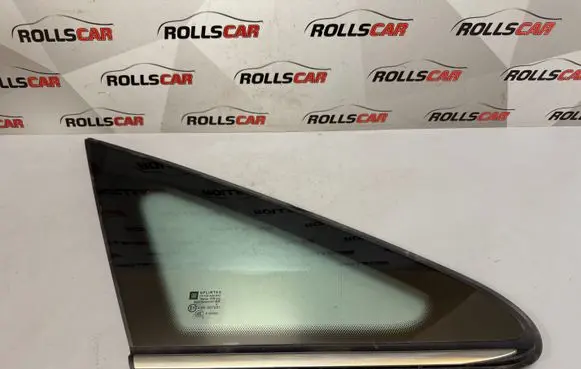 Opel Zafira B Front triangle window/glass 43R007951 E000255