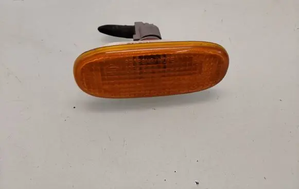 SsangYong Kyron Front fender indicator light 