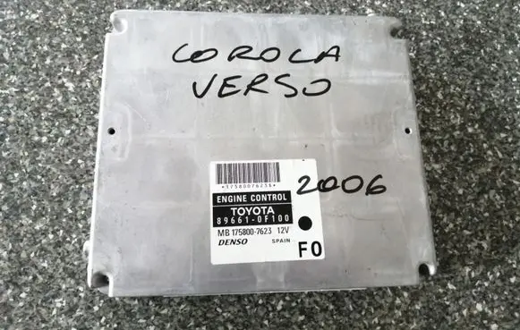 Toyota Corolla Verso AR10 Engine control unit/module 896610F100 MB1758007623
