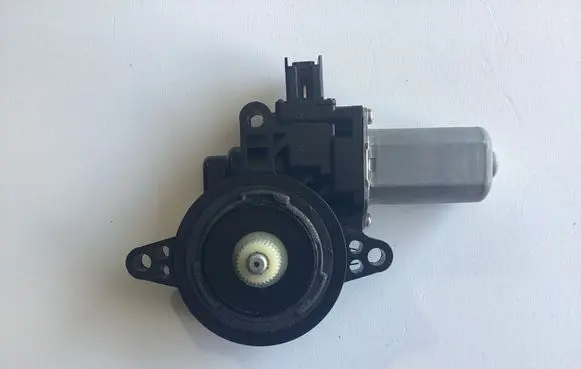 Mazda 6 Rear door window regulator motor D6515958X CM012040 SD960327